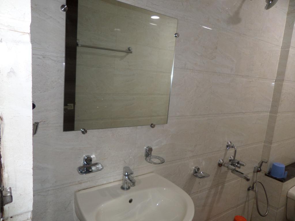Sai Heera Residency Hotell Shirdi Exteriör bild
