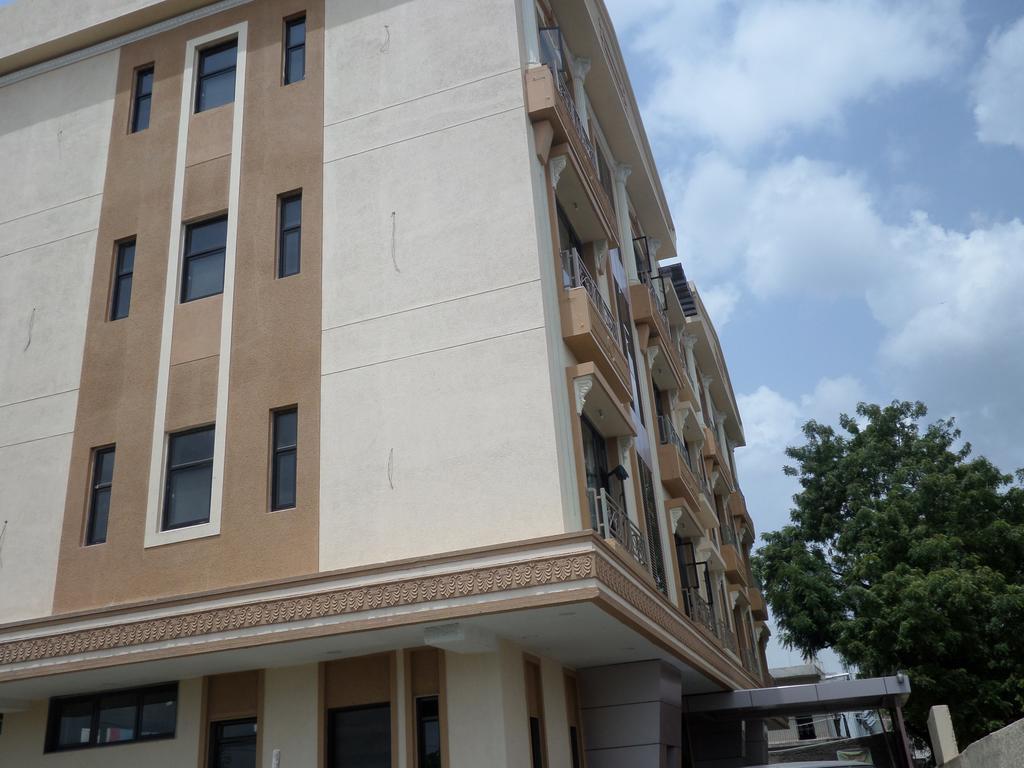 Sai Heera Residency Hotell Shirdi Exteriör bild